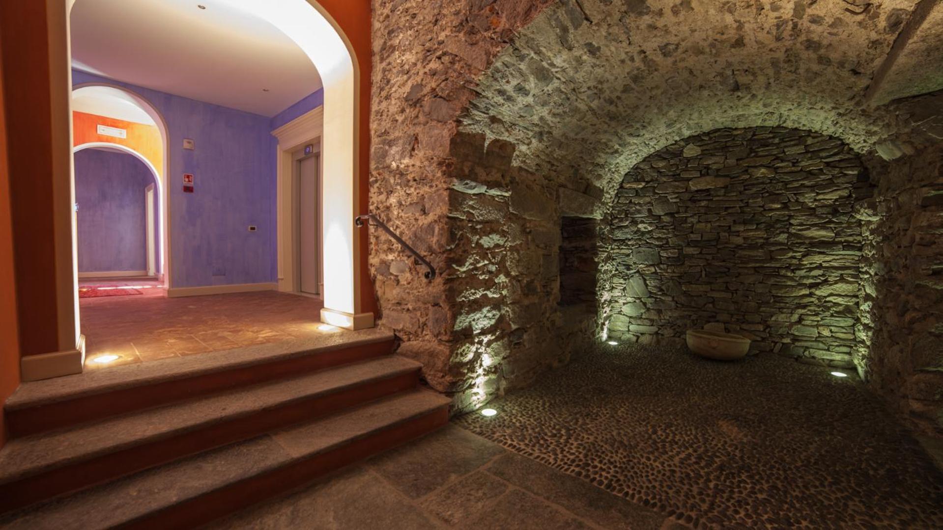 Aparthotel Residenza Dei Fiori Cannero Riviera Zewnętrze zdjęcie