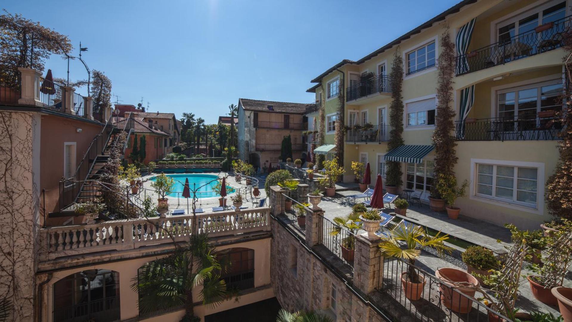 Aparthotel Residenza Dei Fiori Cannero Riviera Zewnętrze zdjęcie