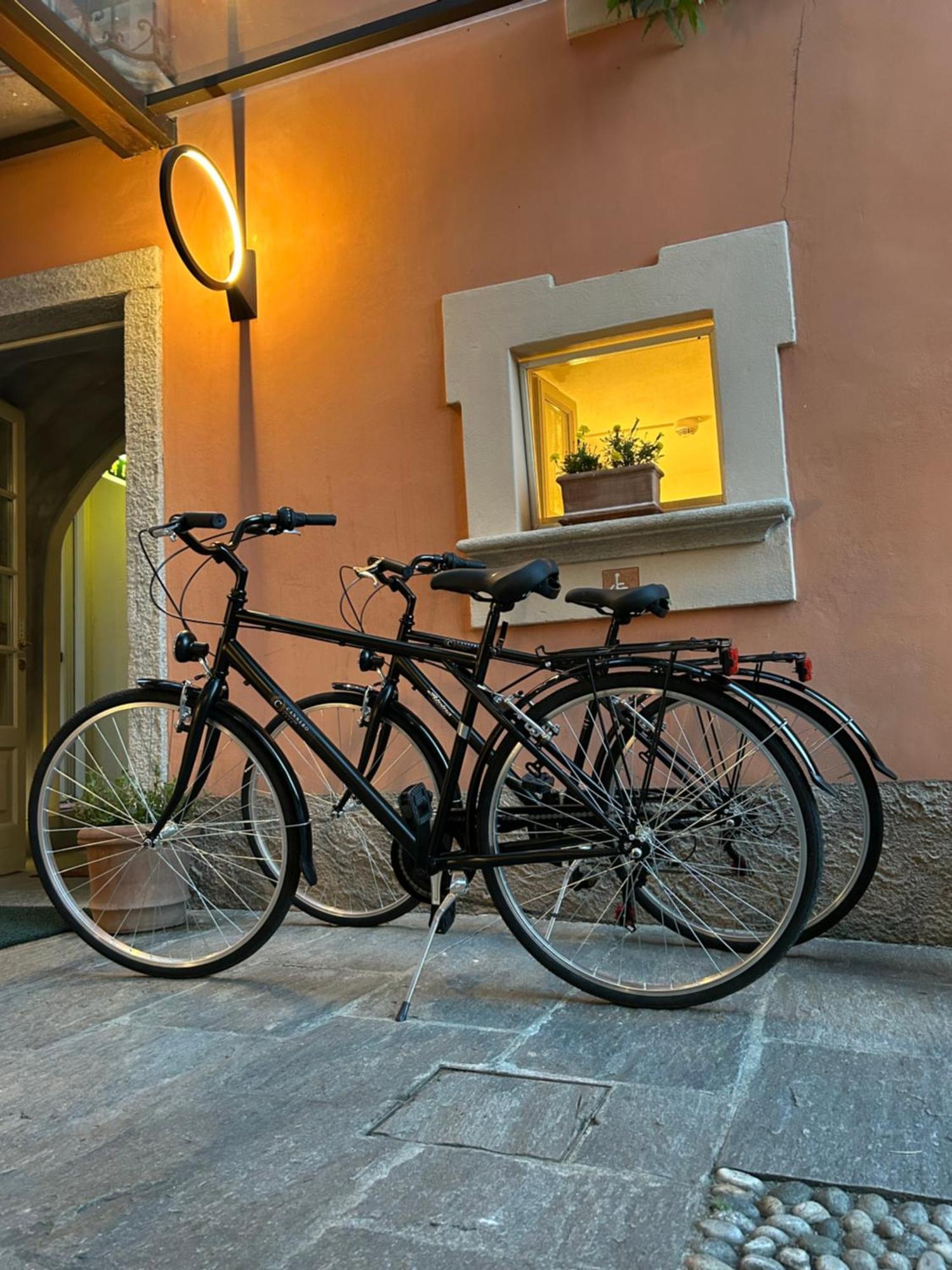 Aparthotel Residenza Dei Fiori Cannero Riviera Zewnętrze zdjęcie