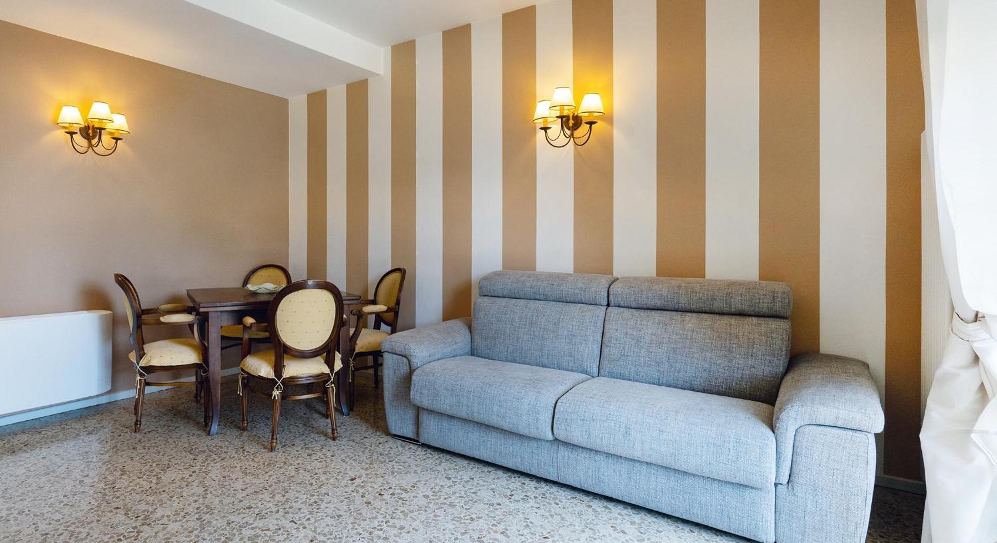 Aparthotel Residenza Dei Fiori Cannero Riviera Zewnętrze zdjęcie