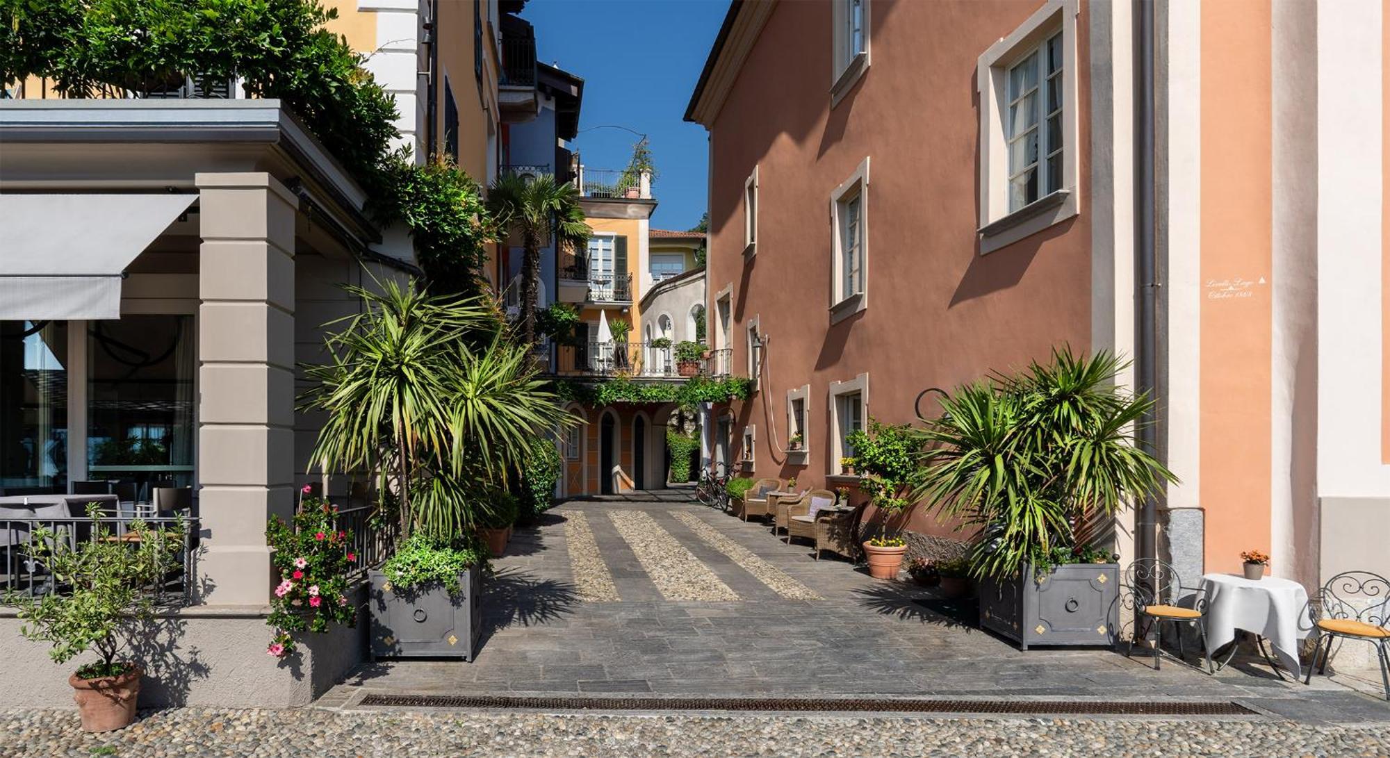 Aparthotel Residenza Dei Fiori Cannero Riviera Zewnętrze zdjęcie
