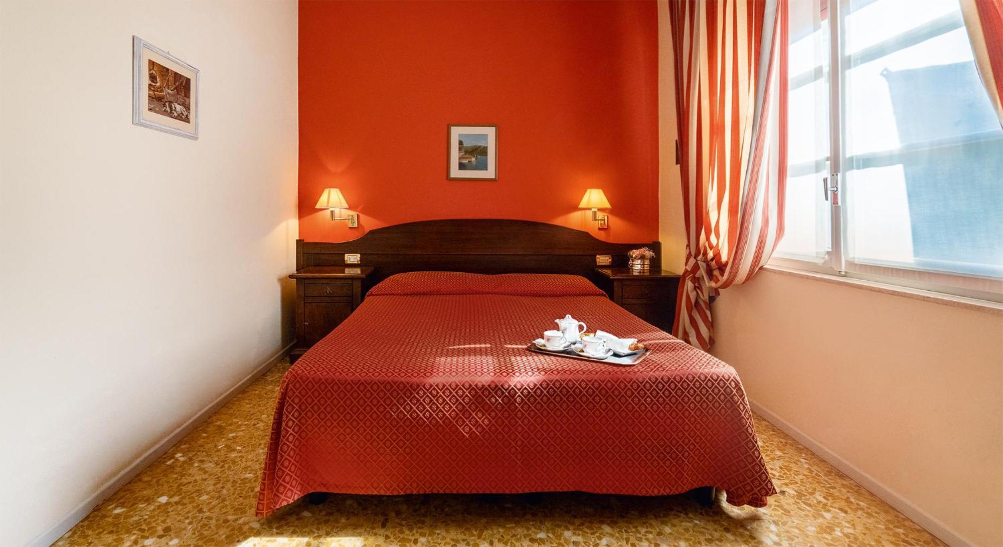 Aparthotel Residenza Dei Fiori Cannero Riviera Zewnętrze zdjęcie