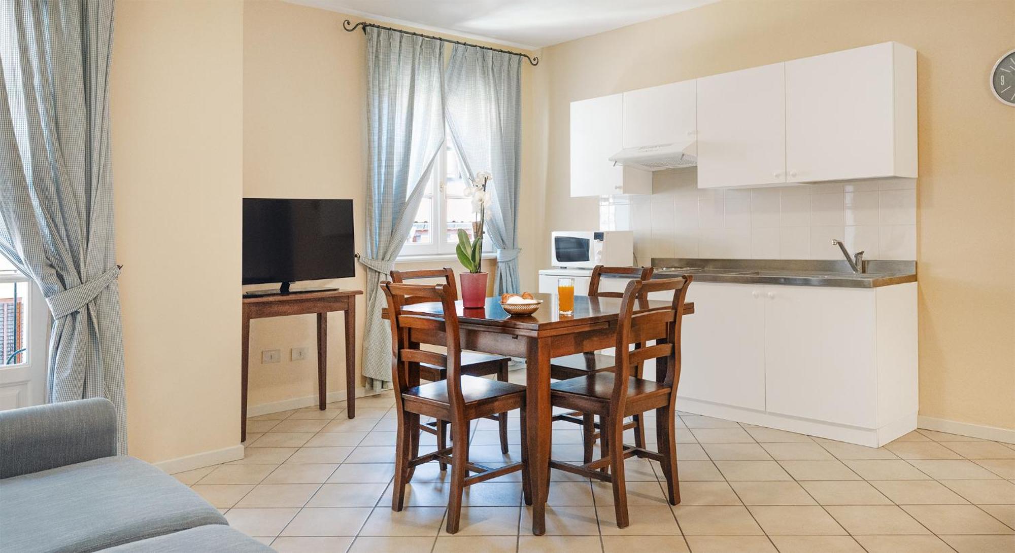 Aparthotel Residenza Dei Fiori Cannero Riviera Zewnętrze zdjęcie
