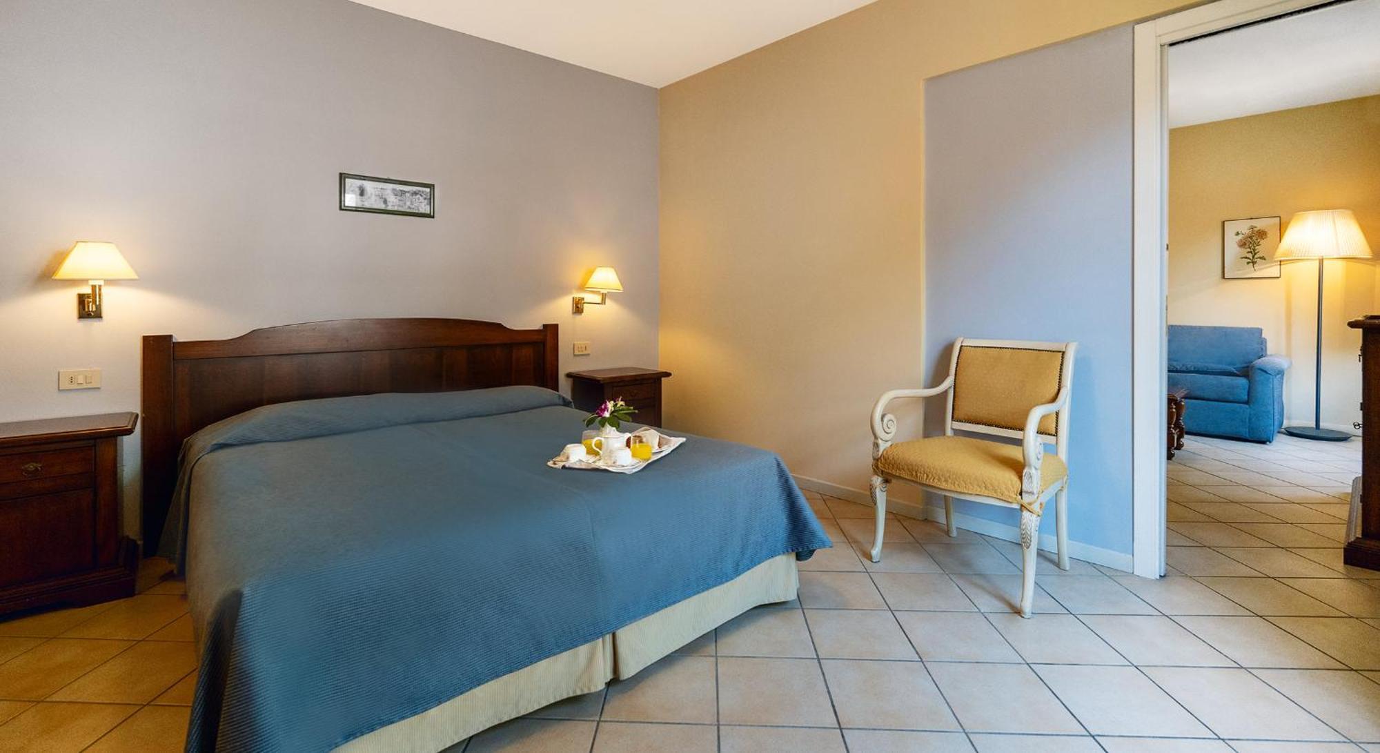 Aparthotel Residenza Dei Fiori Cannero Riviera Zewnętrze zdjęcie